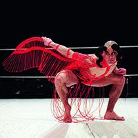 Gergely Attila az ikonikus KáOSz című koreográfiában (2002)